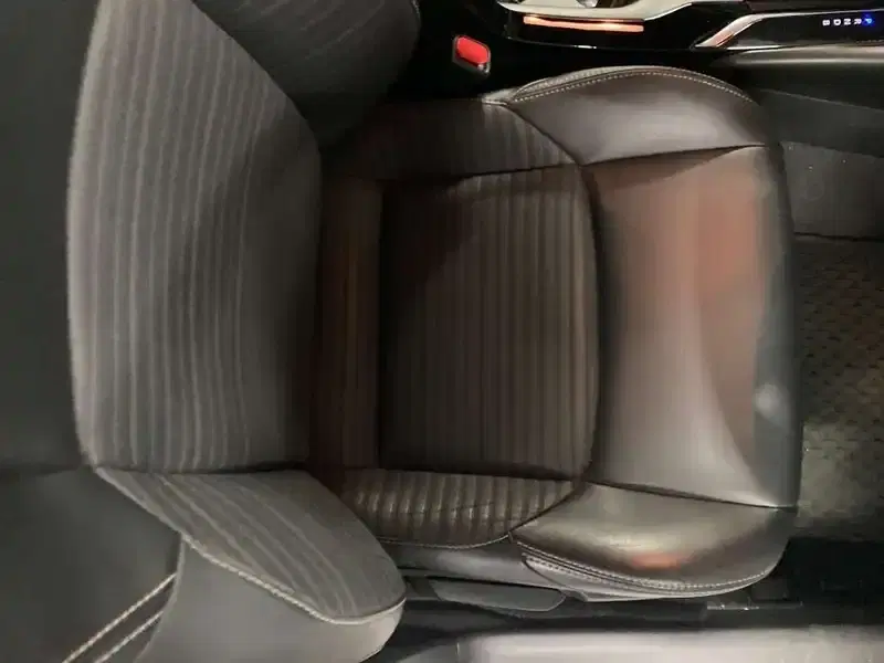 TOYOTA COROLLA TOURING HYBRID W×B Image 5