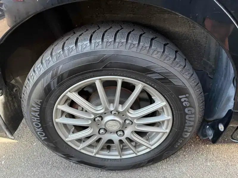 TOYOTA VOXY HYBRID X Image 19
