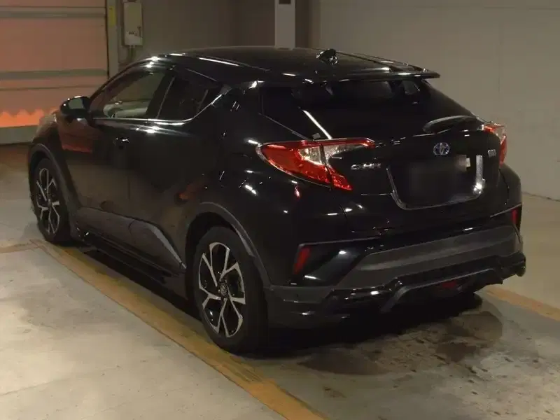 TOYOTA C-HR G Image 7