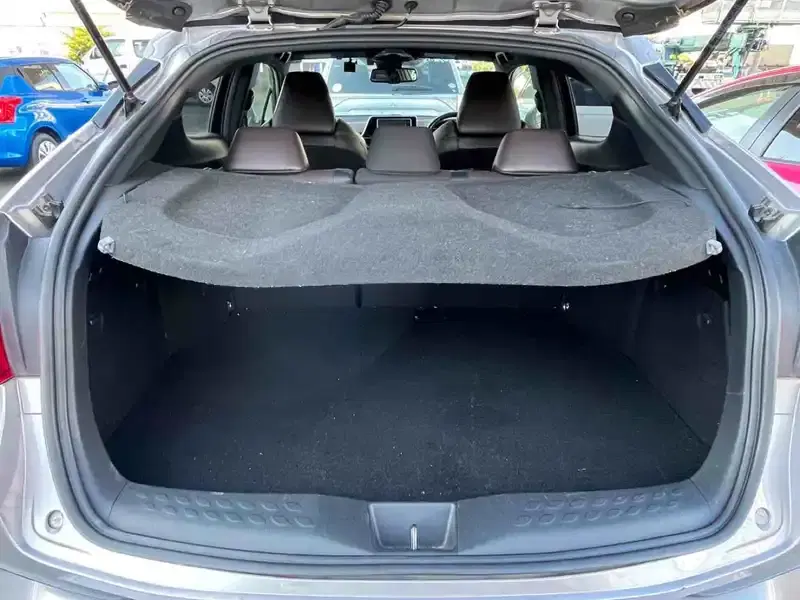 TOYOTA C-HR G Image 7